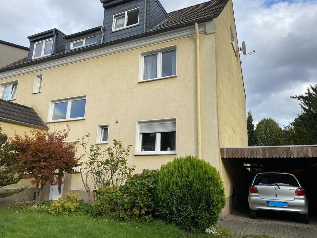 Haus Mit Garten - Kingbett - Wifi - Parkplatz Essen Exterior foto